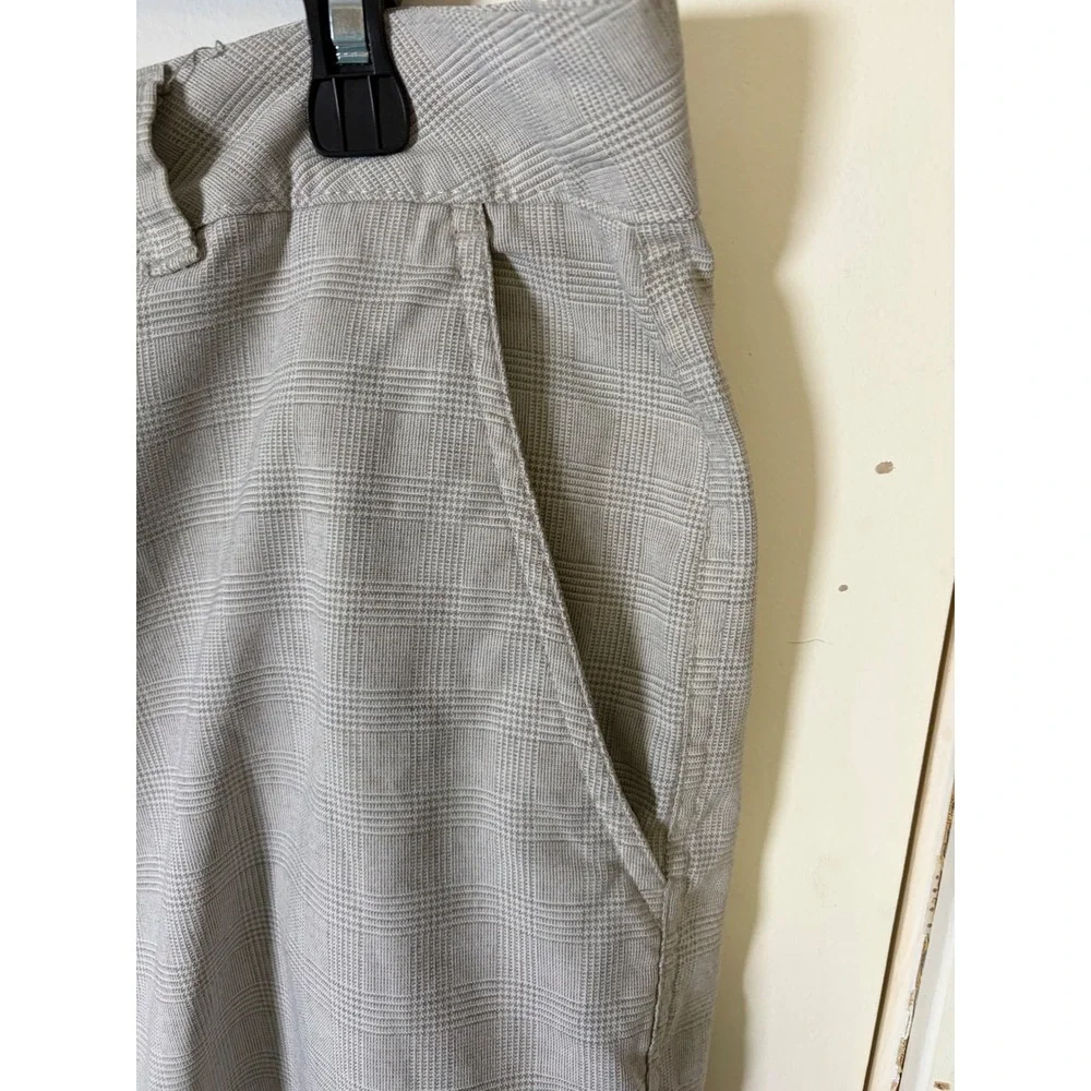 ONeill Mens Hybrid Walk Shorts Grey Tan Glen Plaid Flat Front Casual Shorts